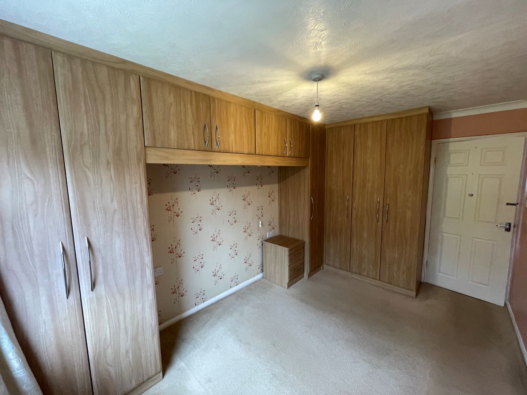 2A Hardwick Road, Woburn Sands, Buckinghamshire, MK17 8QJ