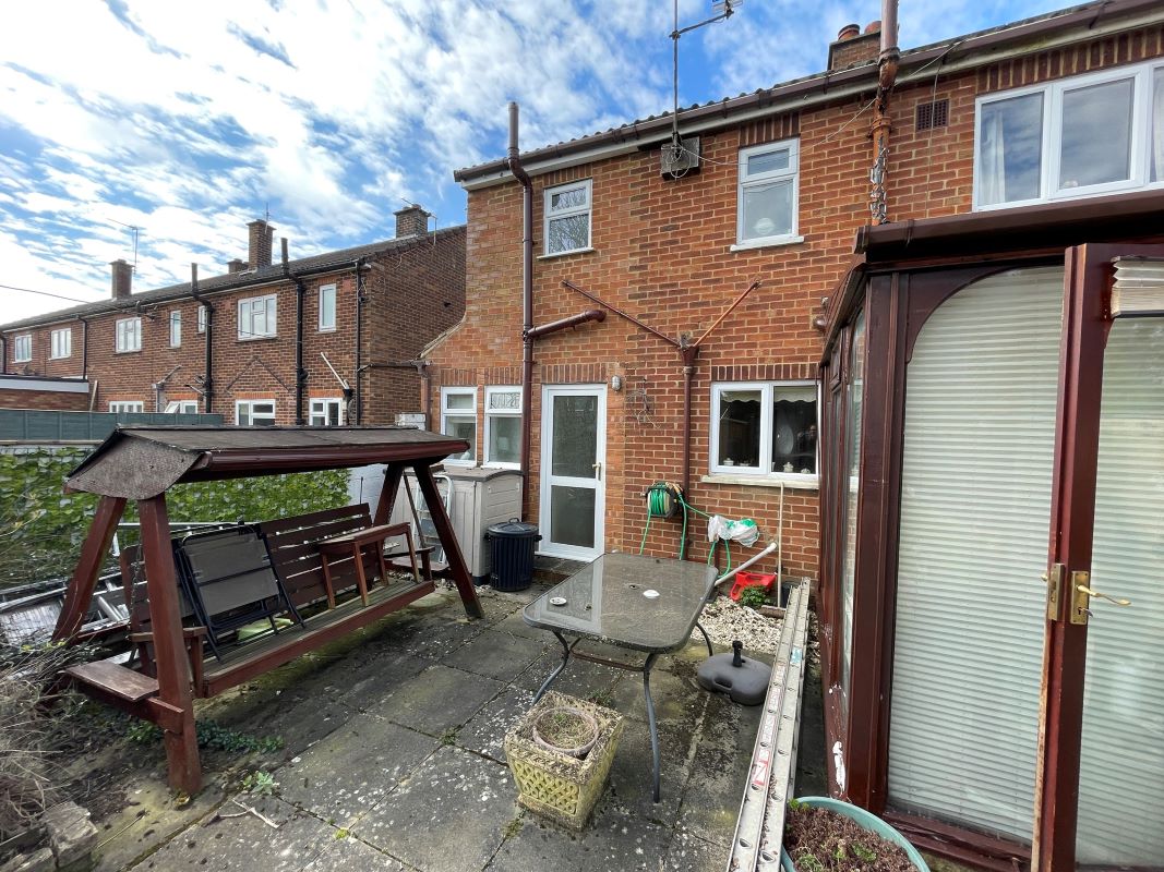 41 Brays Meadow, Hyde Heath, Buckinghamshire, HP6 5RY