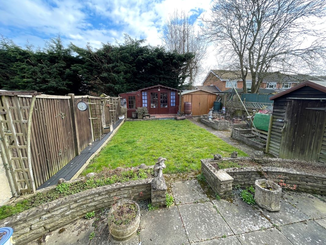 41 Brays Meadow, Hyde Heath, Buckinghamshire, HP6 5RY