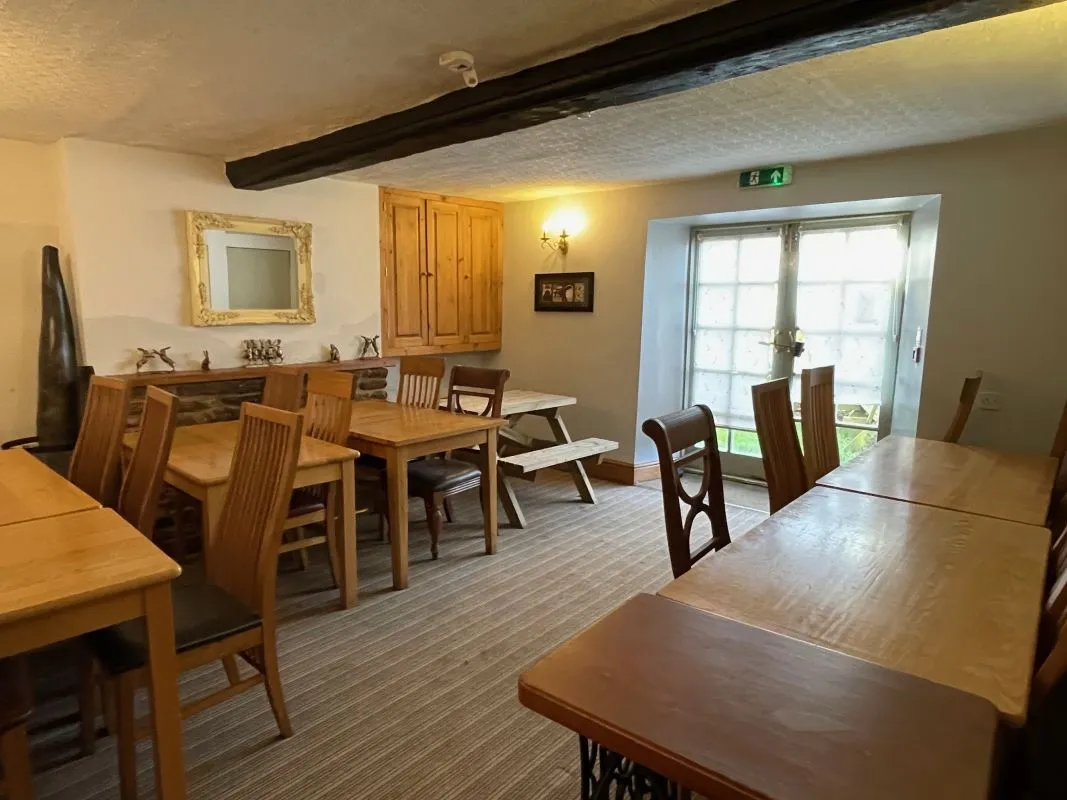 The Hare, 5 Main Street, Loddington, Northamptonshire, NN14 1LA