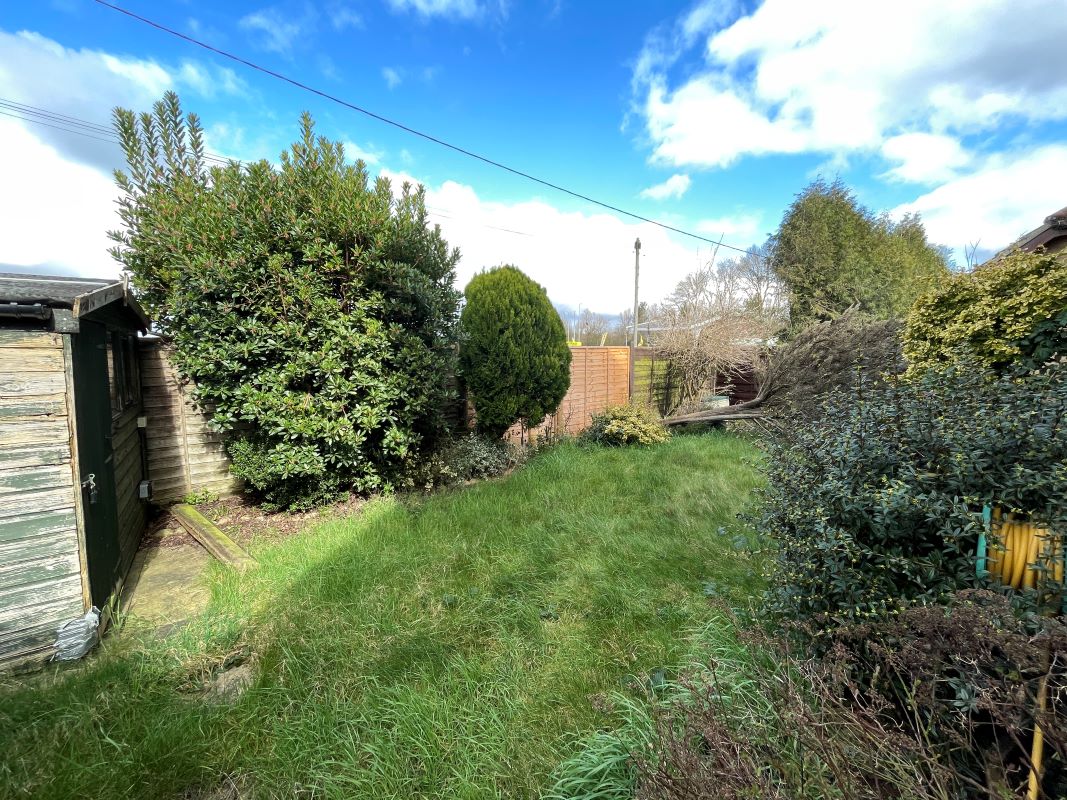 10 The Grange, Lower Caldecote, Bedfordshire, SG18 9ET