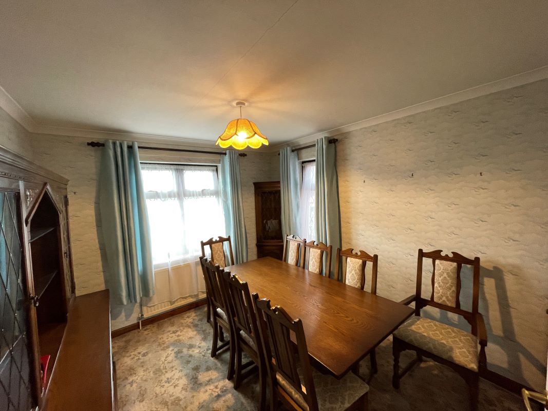 10 The Grange, Lower Caldecote, Bedfordshire, SG18 9ET