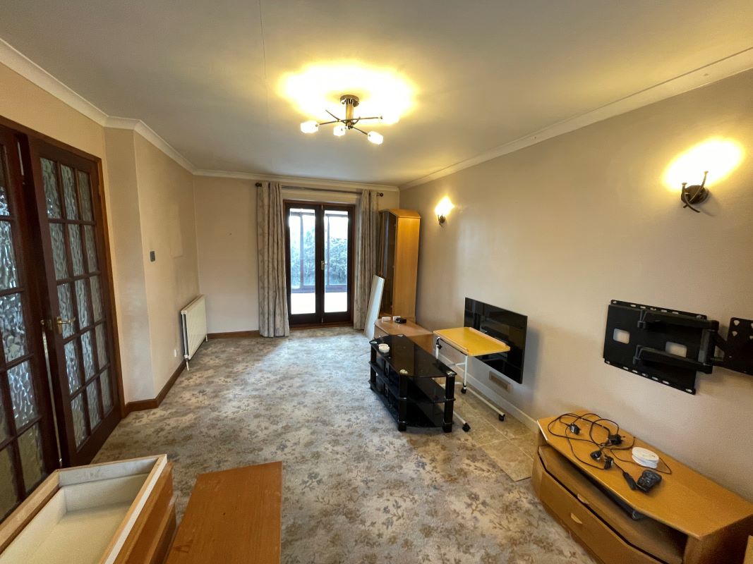 10 The Grange, Lower Caldecote, Bedfordshire, SG18 9ET