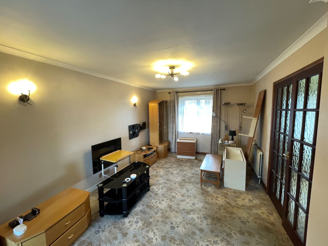 10 The Grange, Lower Caldecote, Bedfordshire, SG18 9ET