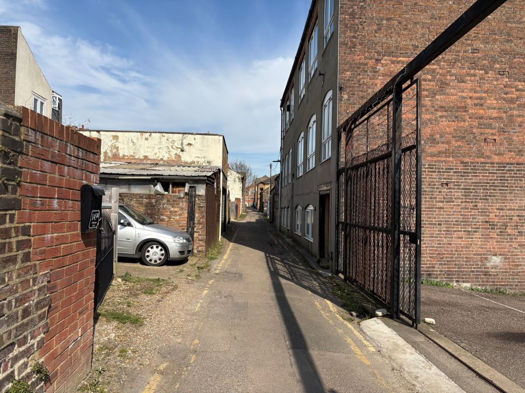 149 Wellington Street, Luton, Bedfordshire, LU1 5AH