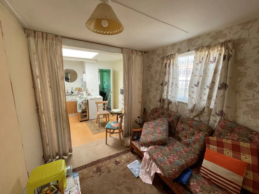 16 Ivel Road, Sandy, Bedfordshire, SG19 1AX