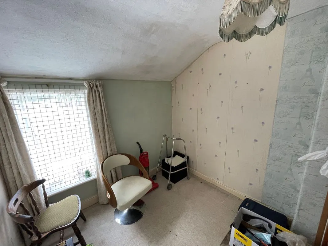 16 Ivel Road, Sandy, Bedfordshire, SG19 1AX