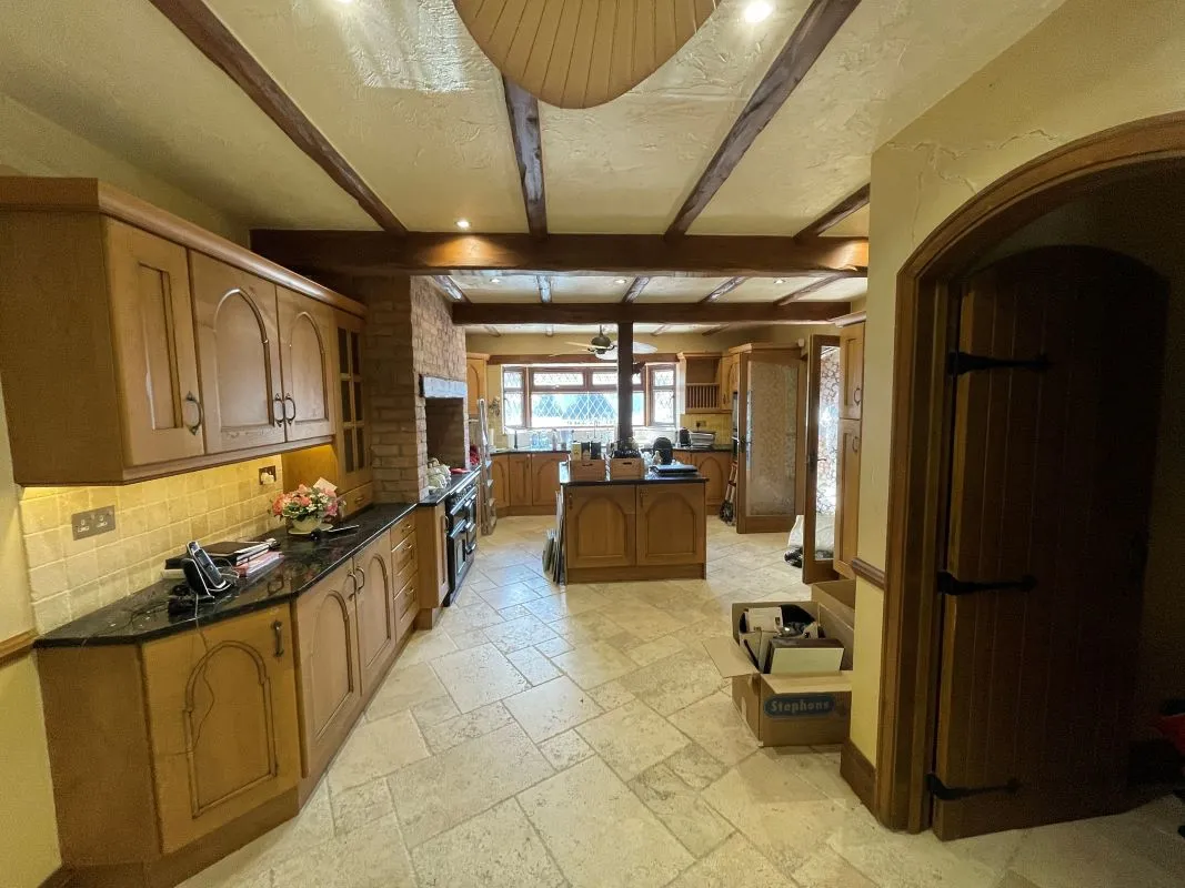 3 The Firs Wigmore Lane, Luton, Bedfordshire, LU2 8AA