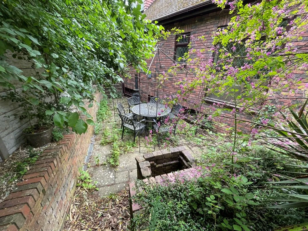 3 The Firs Wigmore Lane, Luton, Bedfordshire, LU2 8AA