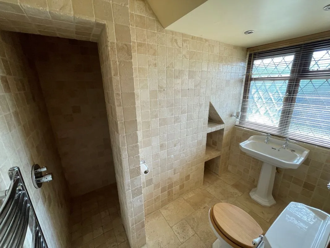 3 The Firs Wigmore Lane, Luton, Bedfordshire, LU2 8AA
