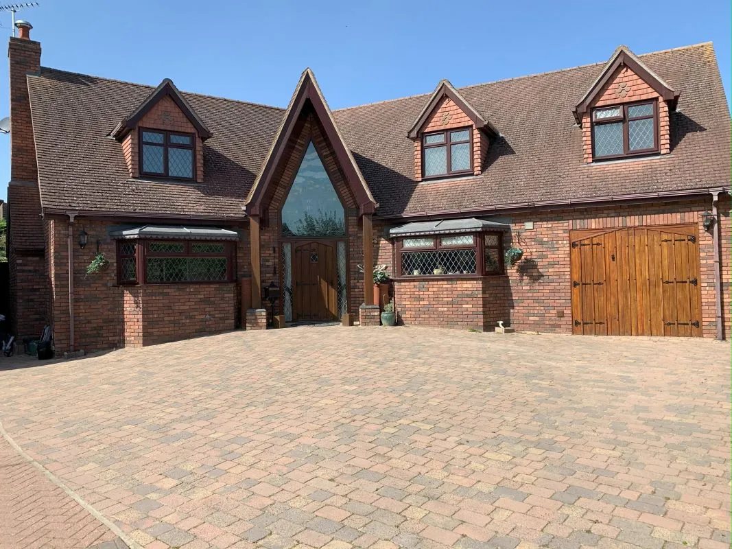 3 The Firs Wigmore Lane, Luton, Bedfordshire, LU2 8AA