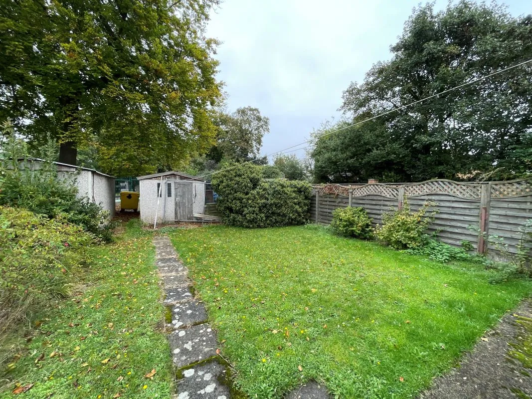 77 Irchester Road, Wollaston, North Northamptonshire, NN29 7RW