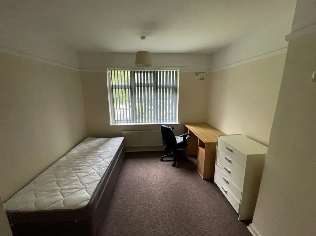77 Irchester Road, Wollaston, North Northamptonshire, NN29 7RW