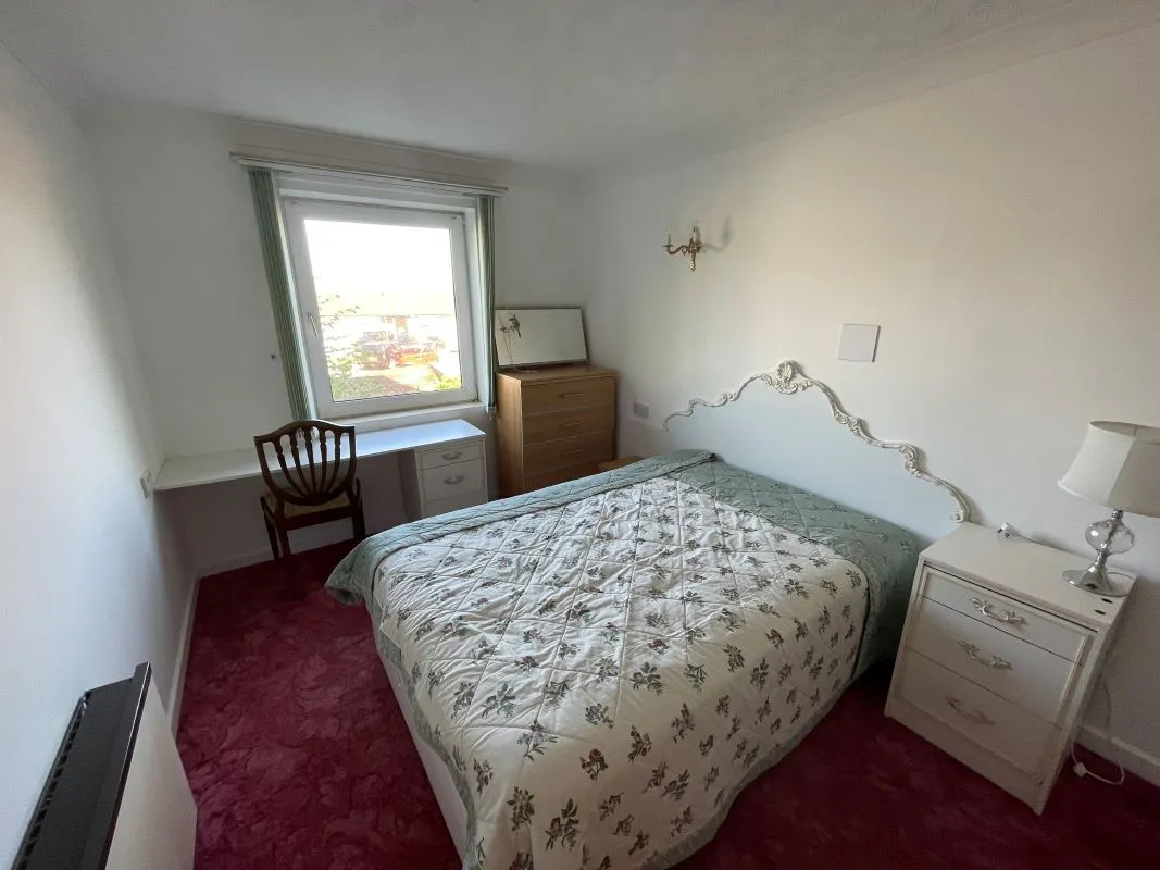 Flat 22 Homewell House, The Moors, Kidlington, Oxfordshire, OX5 2XT