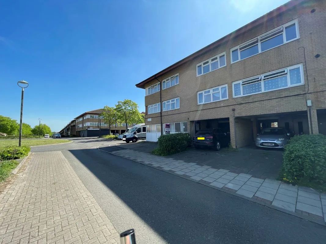 30 Ramsons Avenue, Milton Keynes, Buckinghamshire, MK14 7BA