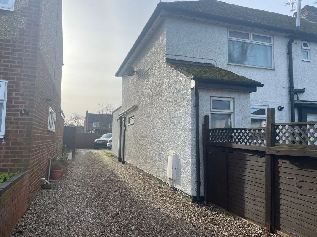 Land, Building & Freehold of 50 Limbury Road, Luton, Bedfordshire, LU3 2PL