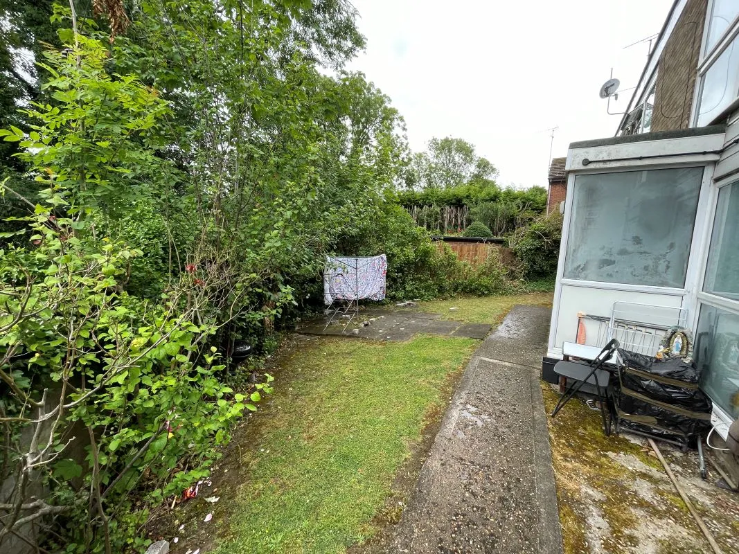 4 Wendlebury Court, 574 Dunstable Road, Luton, Bedfordshire, LU4 8RU