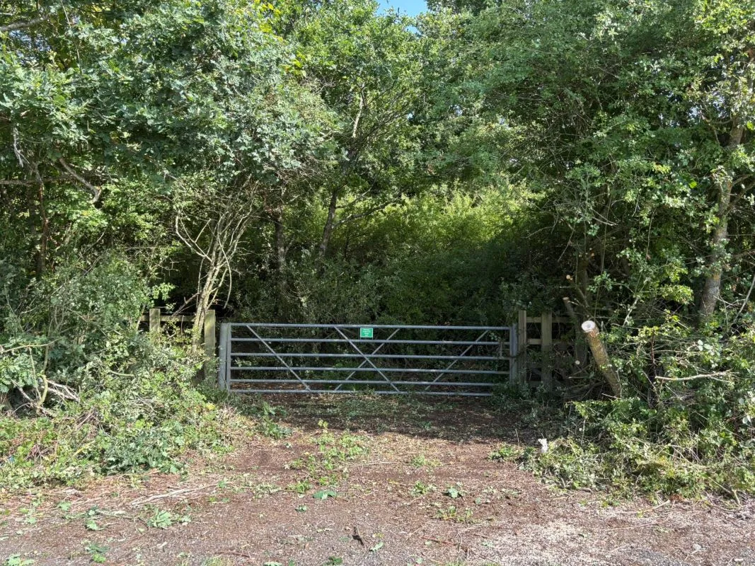 Land at Oxford Road, Wendlebury, Oxfordshire, OX25 3QE