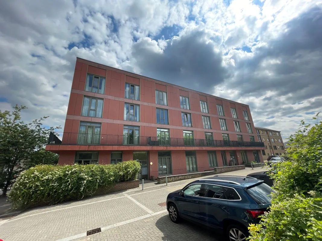 30 Columbia Place, Campbell Park, Milton Keynes, Buckinghamshire, MK9 4AT