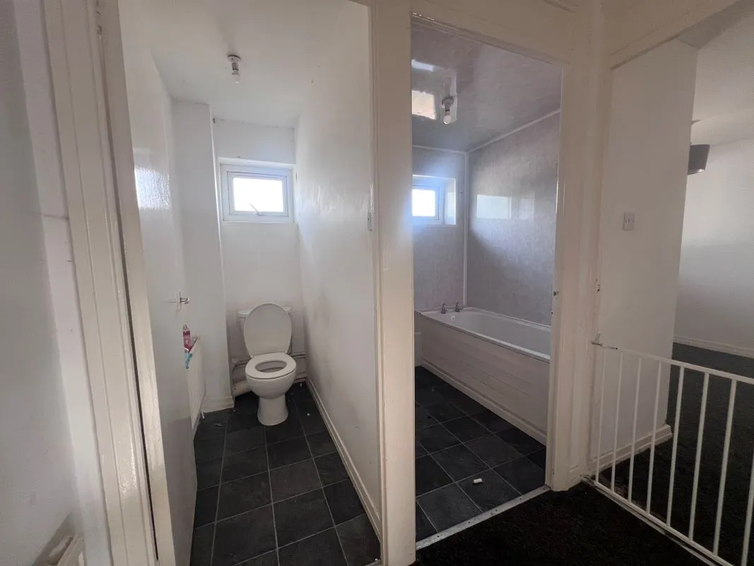 117 Oakley Green, West Auckland, County Durham, DL14 9JE