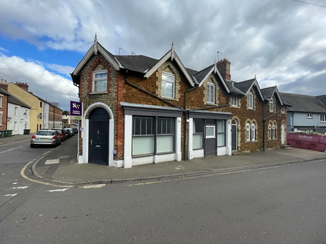 2A Great Park Street, Wellingborough, Northamptonshire, NN8 4PR