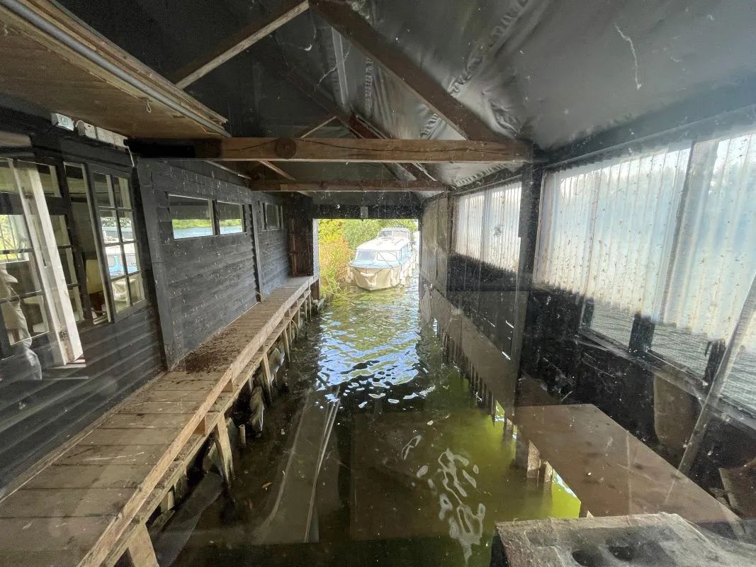 Hardwick Boathouse, Hardwick, Whitchurch on Thames, Berkshire, RG8 7RA