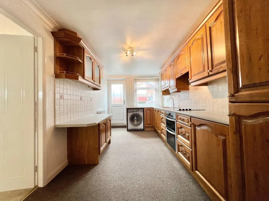 3 bed End of Terrace
