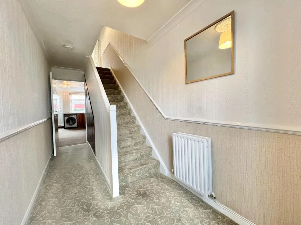 3 bed End of Terrace