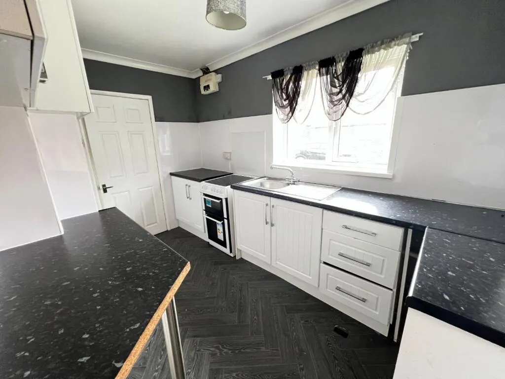 2 bed Semi-Detached