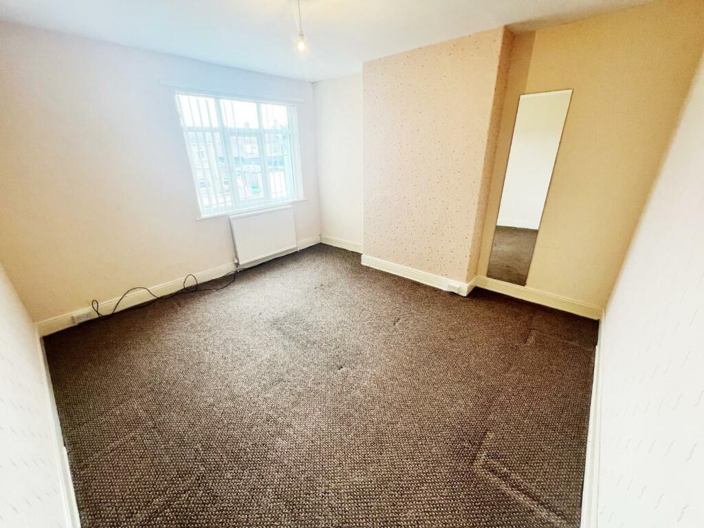 3 bed End of Terrace