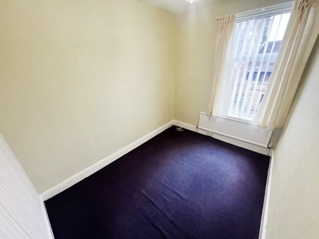 3 bed End of Terrace