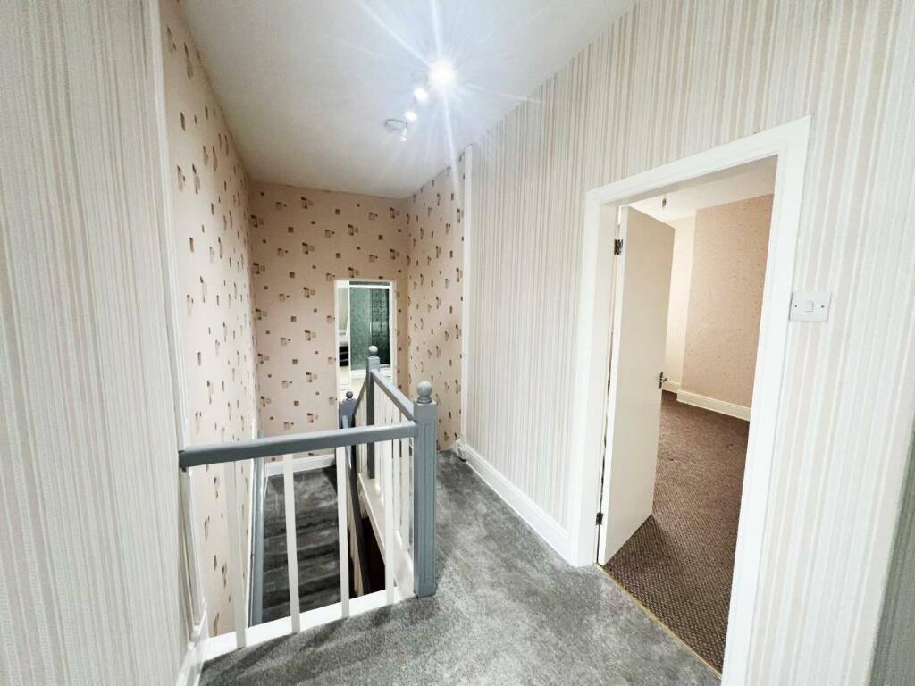 3 bed End of Terrace
