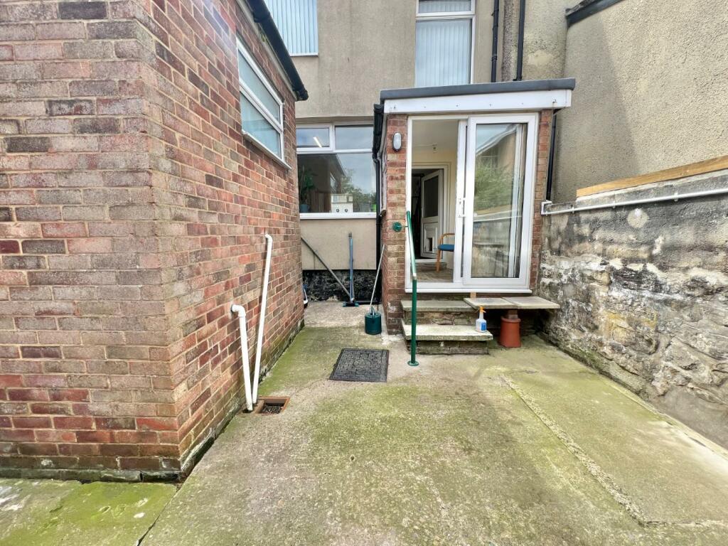 2 bed Terraced