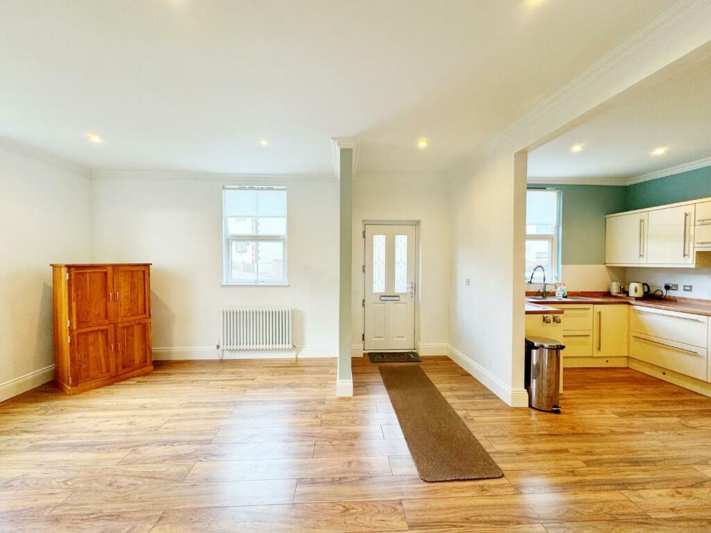3 bed Terraced