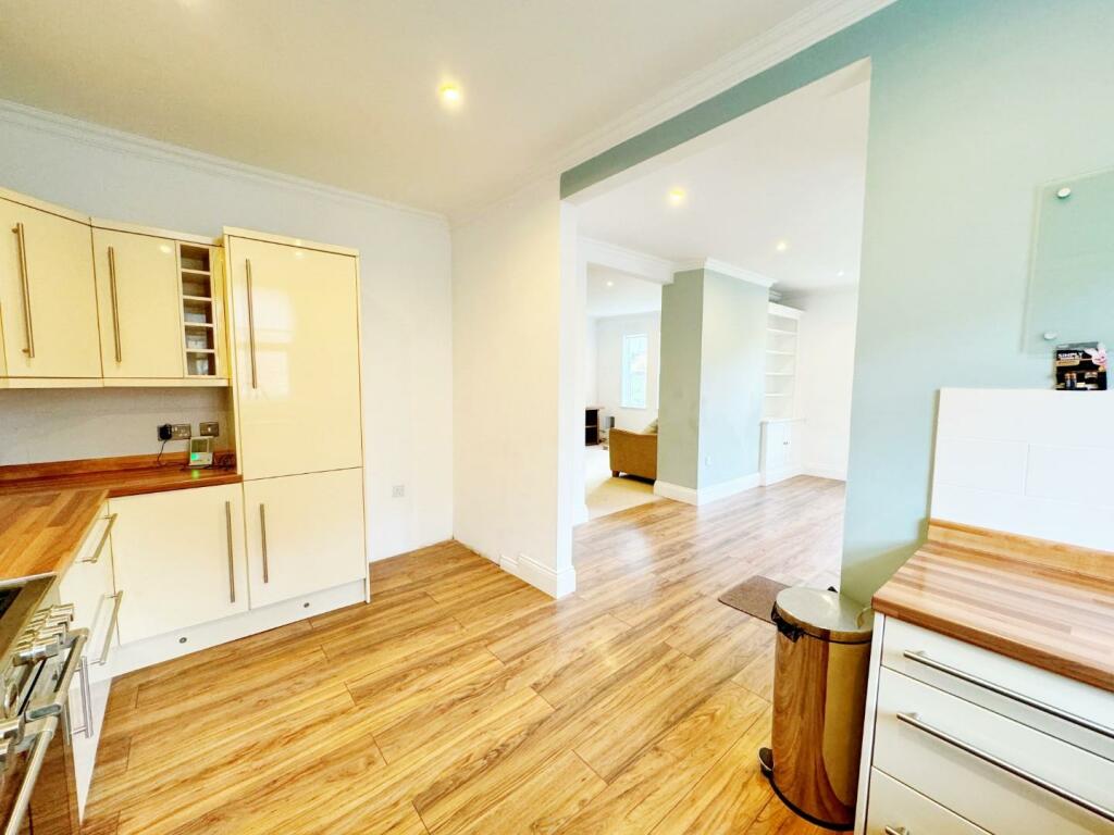 3 bed Terraced