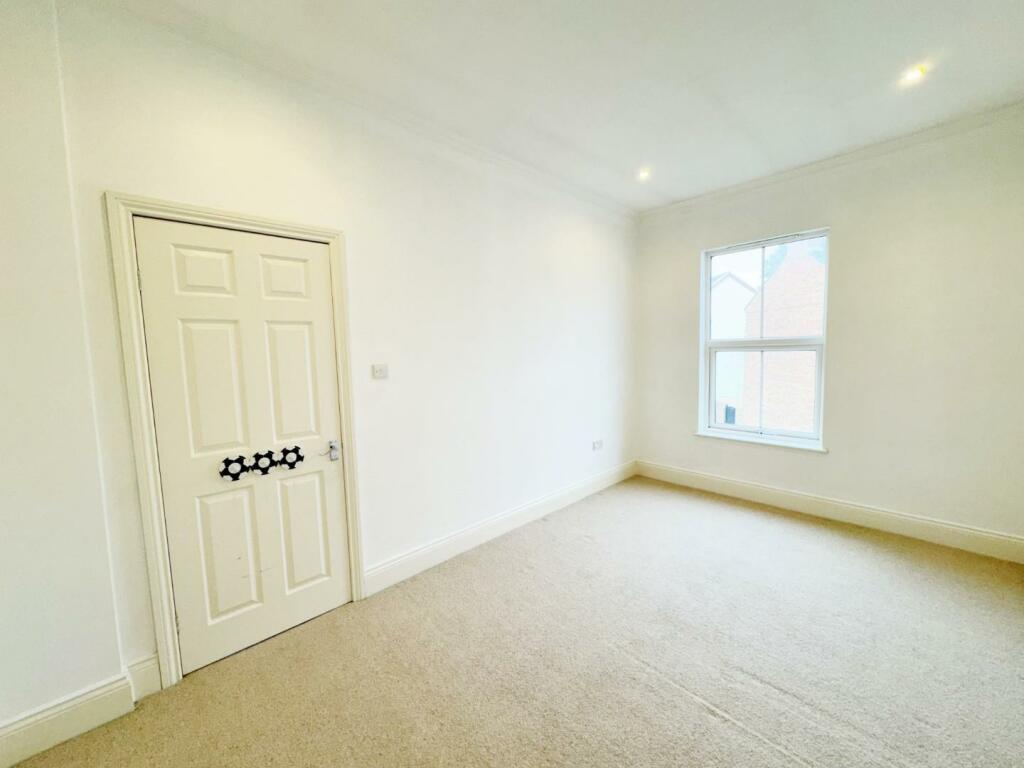 3 bed Terraced