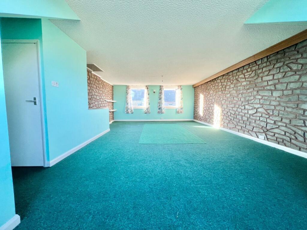 3 bed Terraced