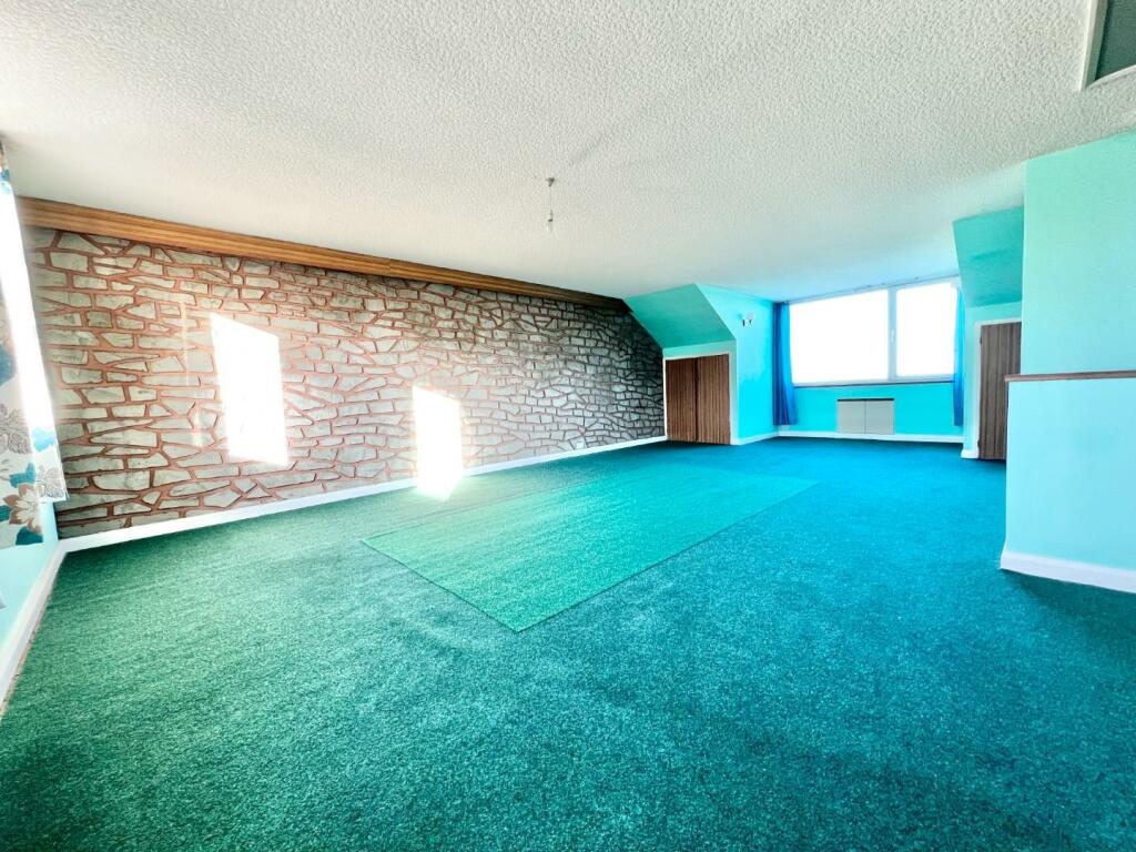 3 bed Terraced
