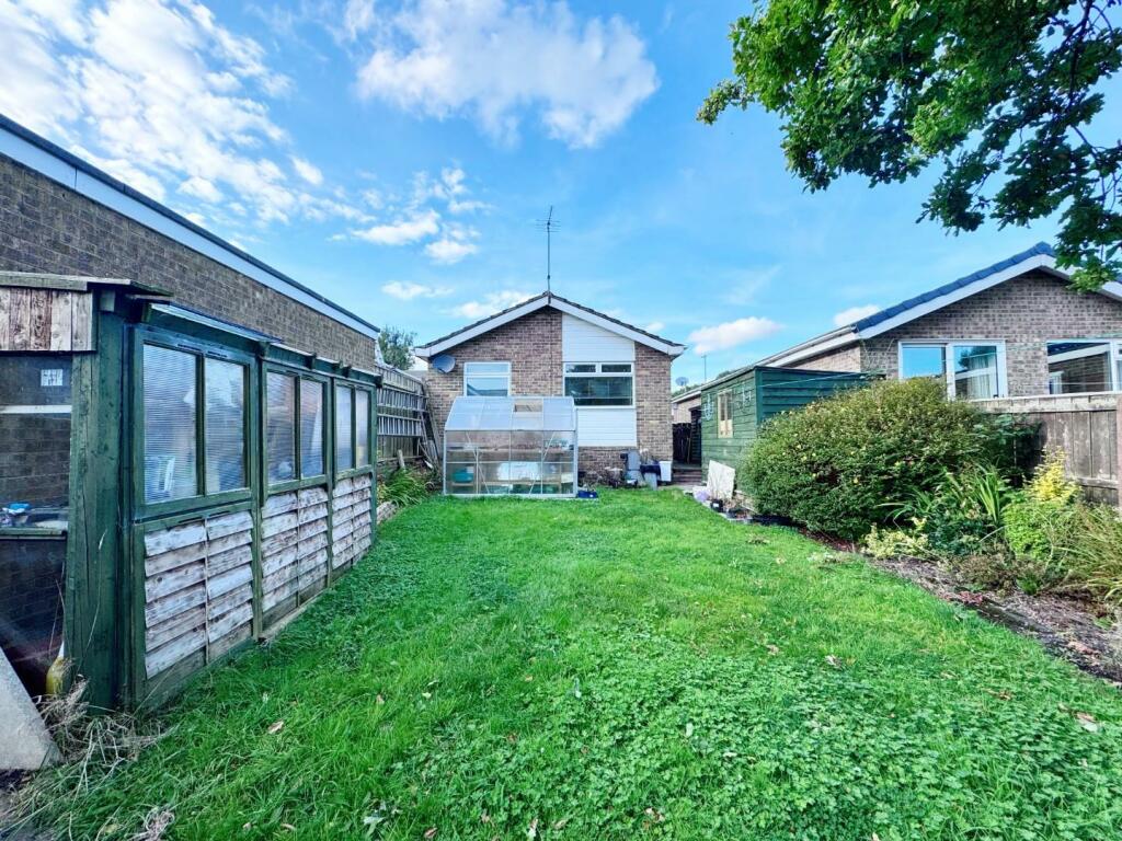 2 bed Detached Bungalow