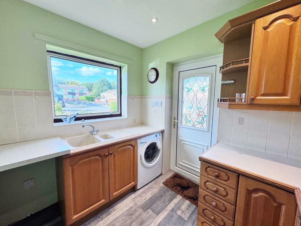 2 bed Detached Bungalow