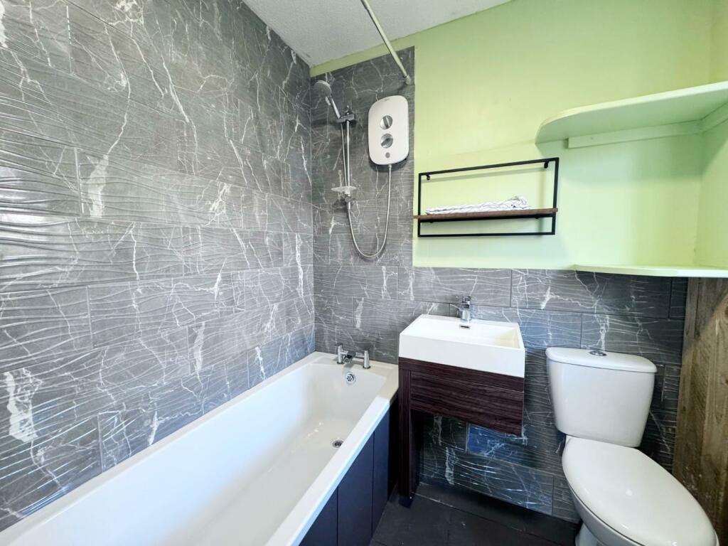 2 bed Detached Bungalow