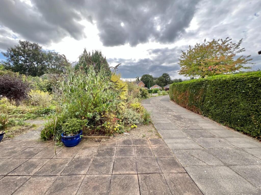 3 bed Detached Bungalow