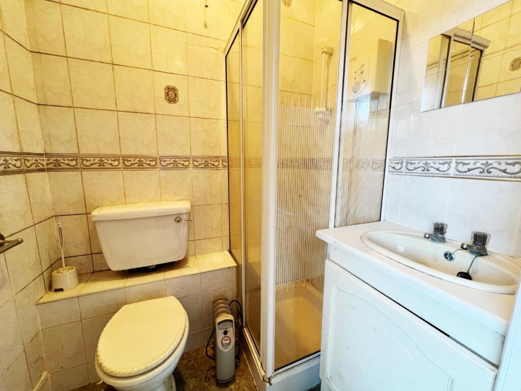 2 bed Terraced