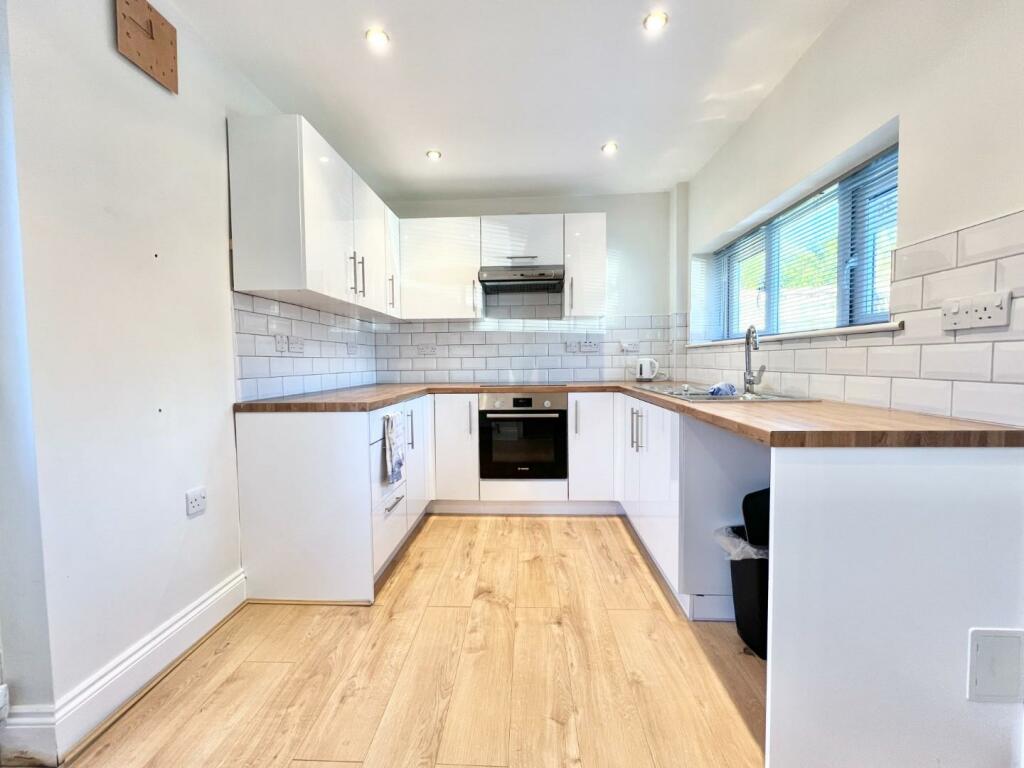 2 bed Semi-Detached