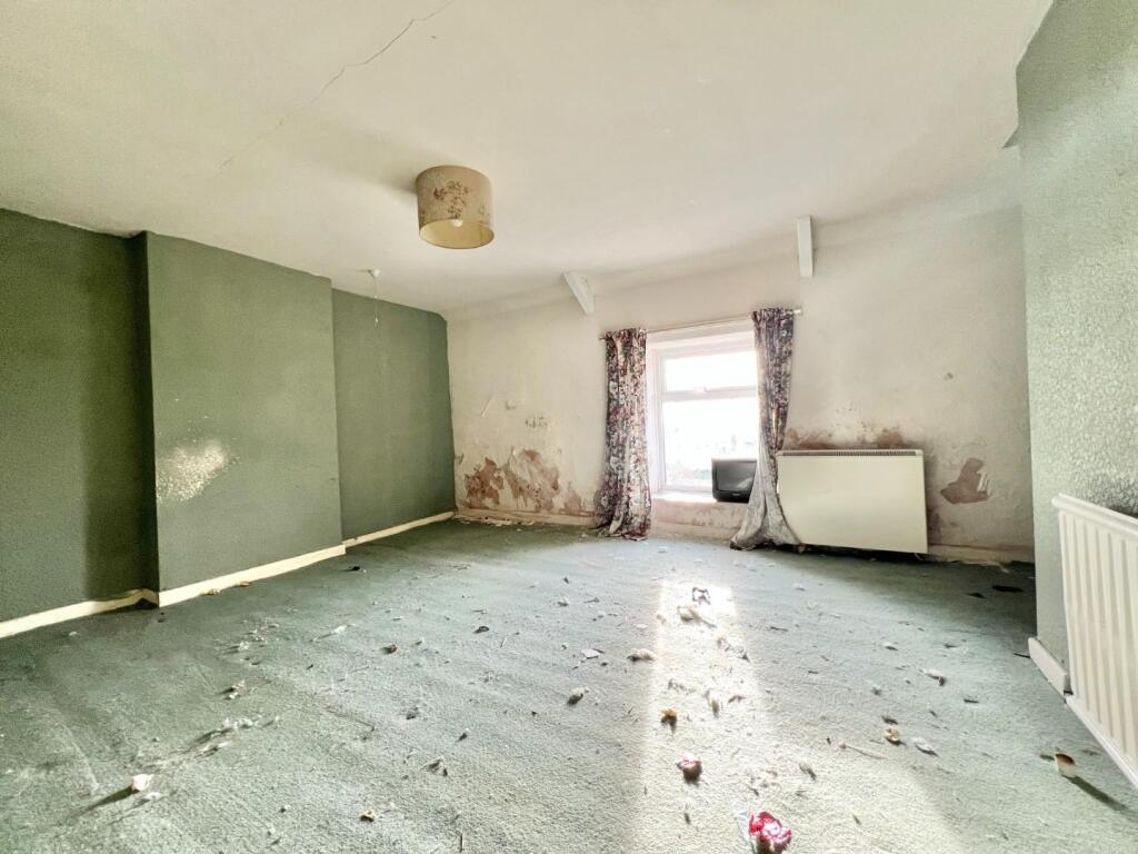 2 bed Terraced