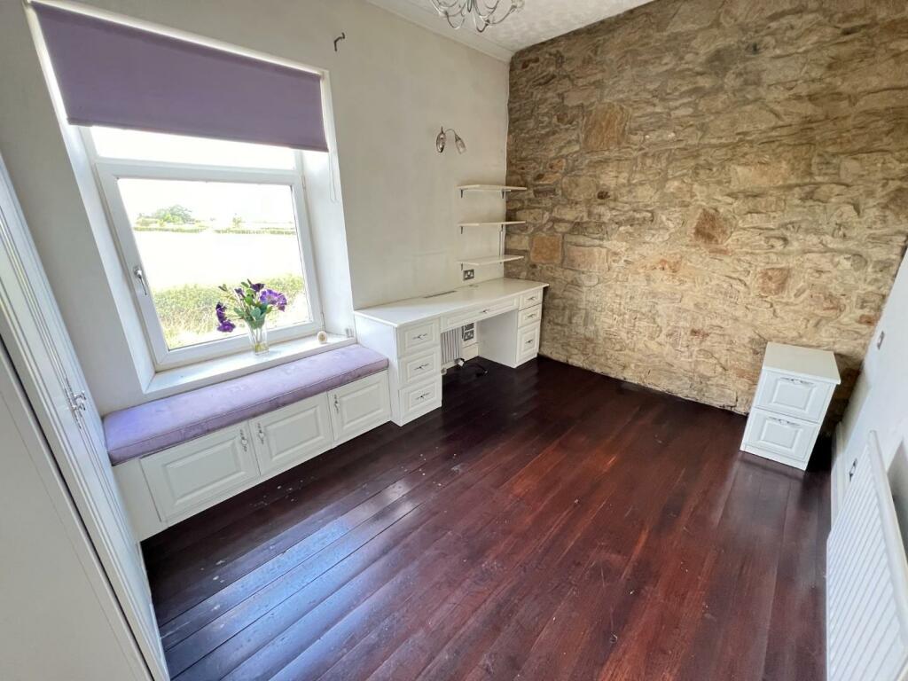 2 bed End of Terrace