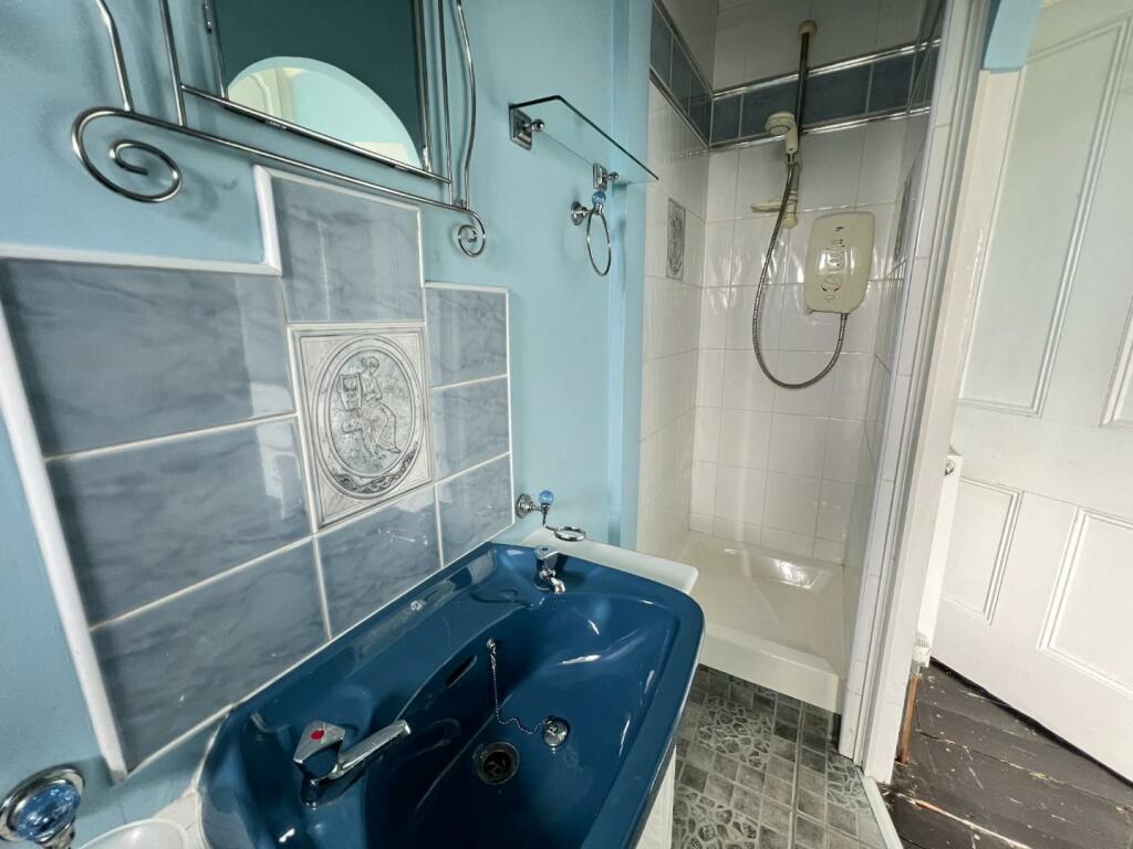 2 bed End of Terrace