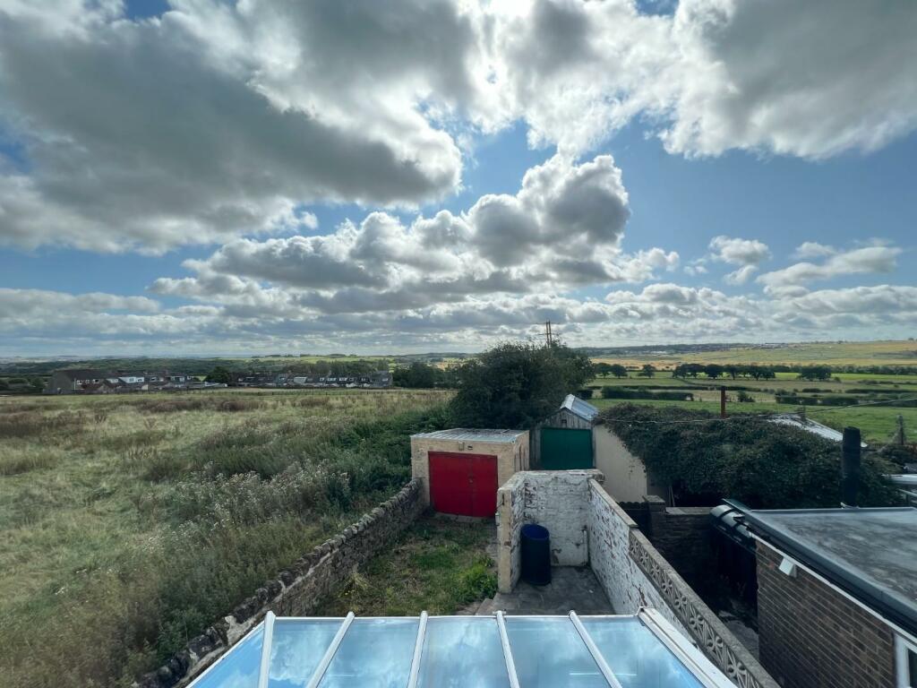 2 bed End of Terrace