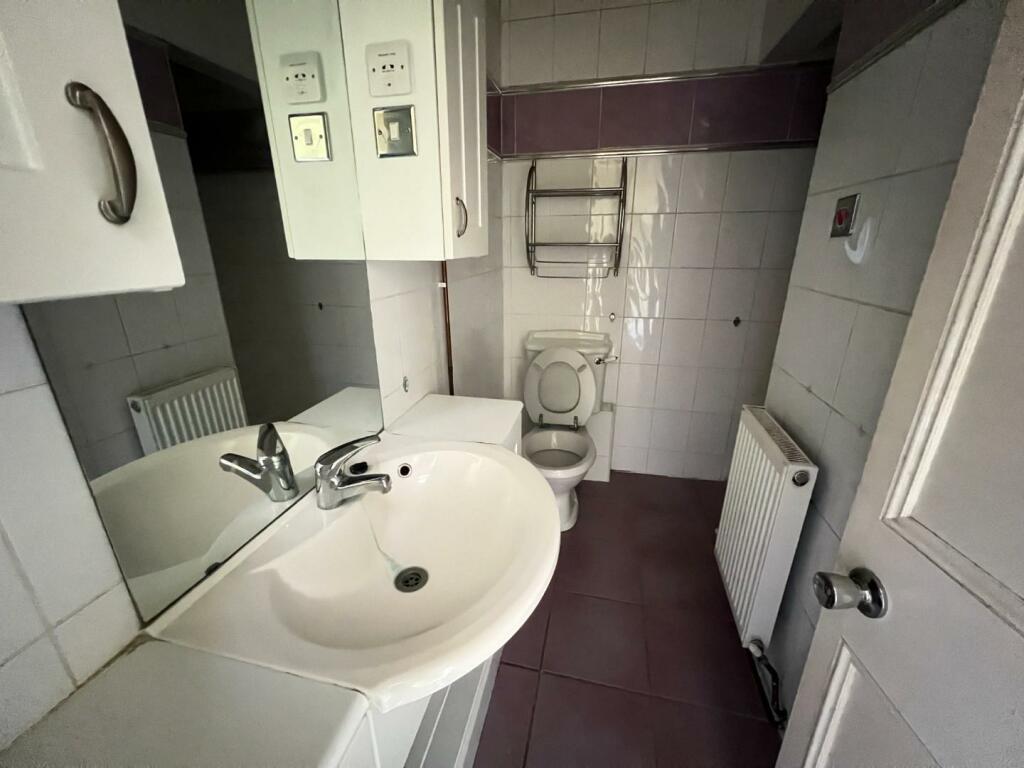 2 bed End of Terrace