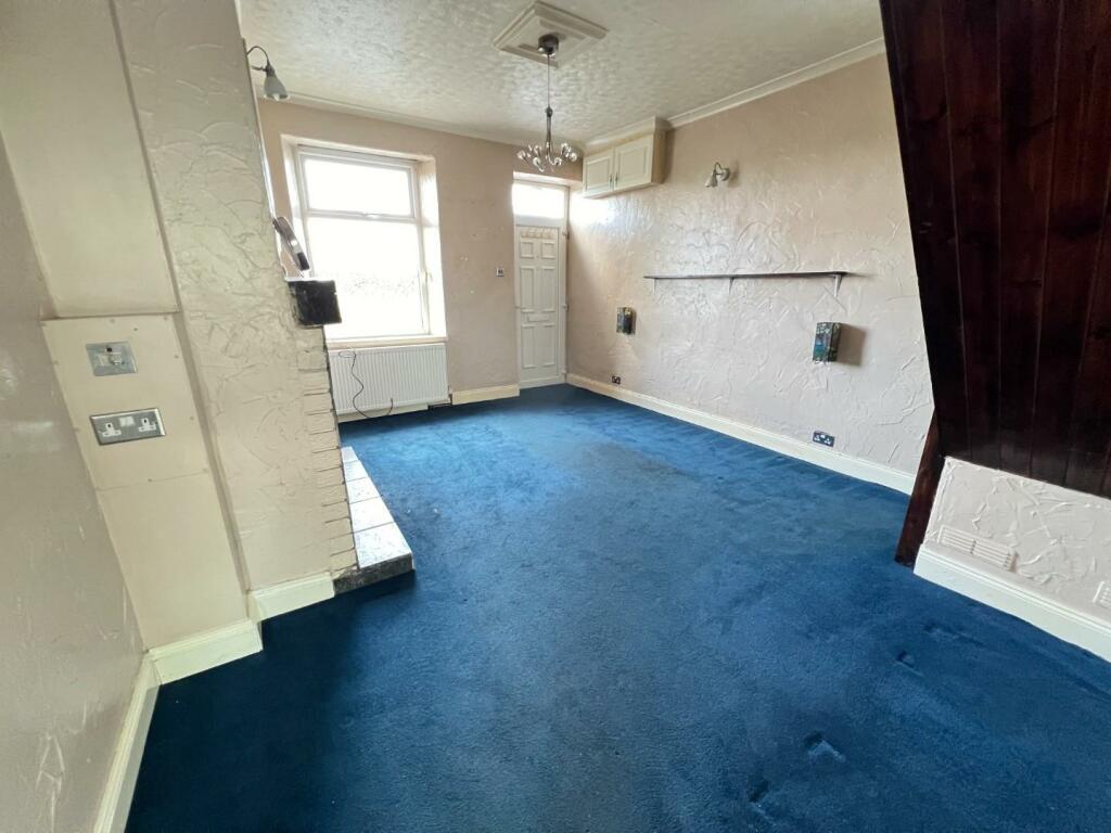 2 bed End of Terrace